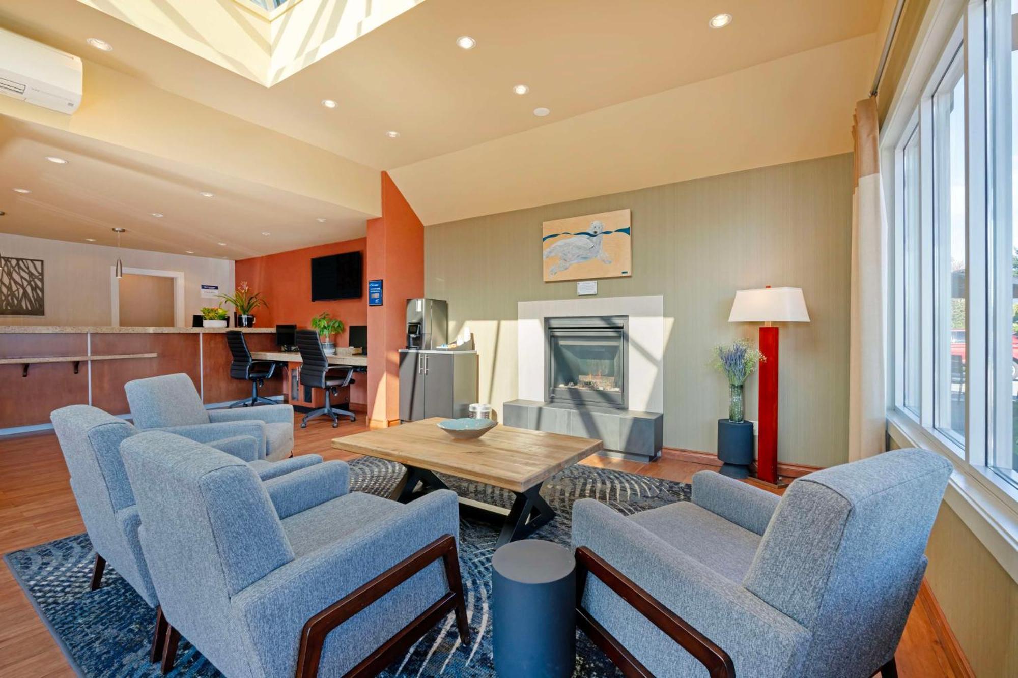 Best Western Plus Emerald Isle Hotel Sidney Eksteriør bilde