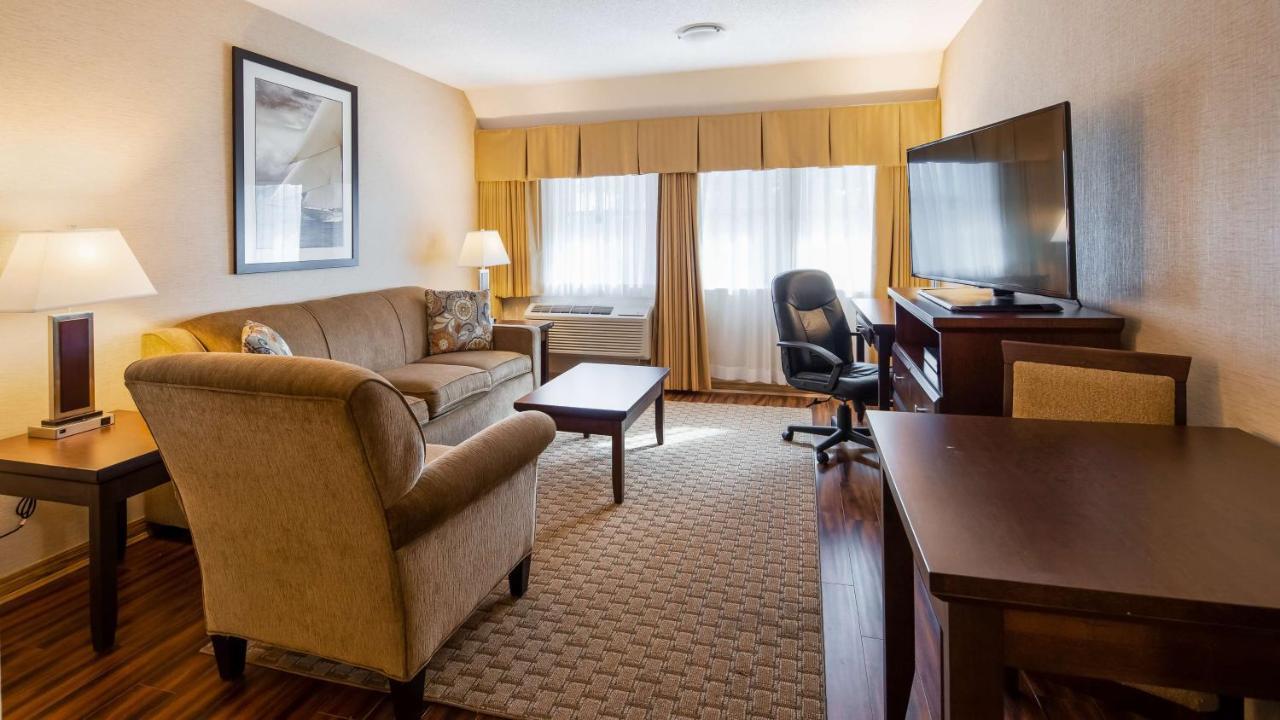 Best Western Plus Emerald Isle Hotel Sidney Eksteriør bilde